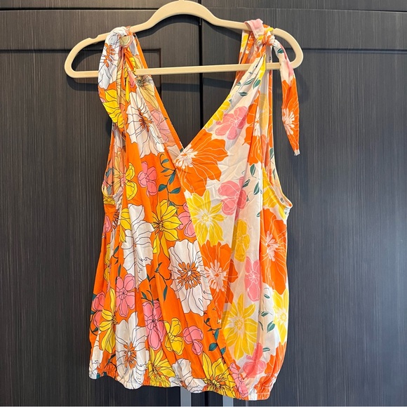 Retro Plus Tank Top - Picture 3 of 3